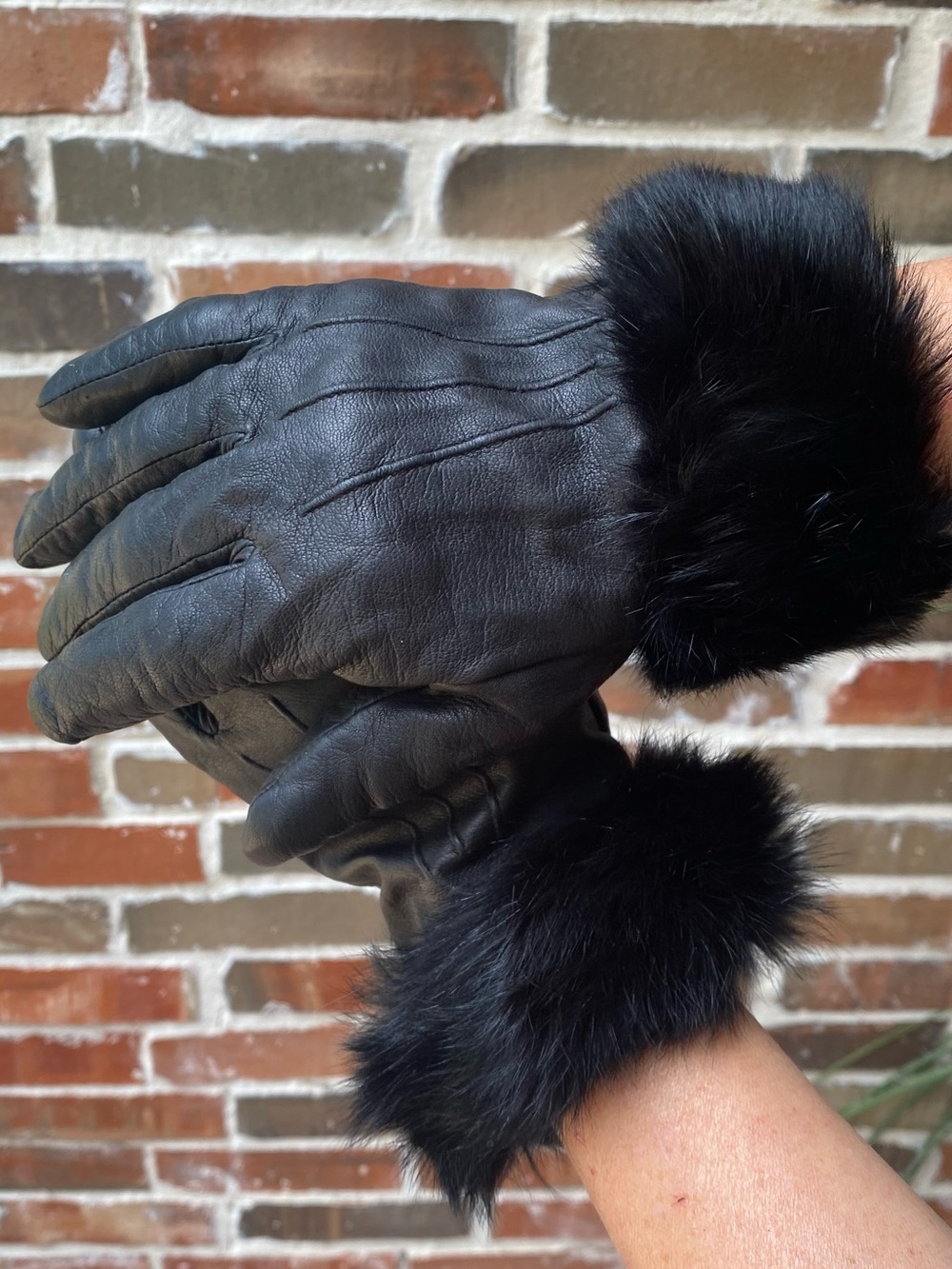 Neiman Marcus Leather & Fur Gloves with Cashmere Lining